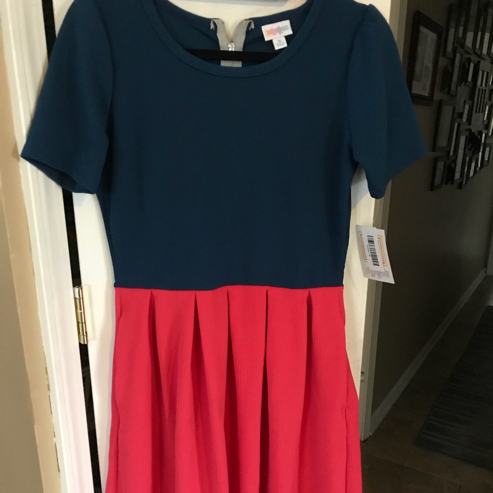 Lularoe Amelia medium